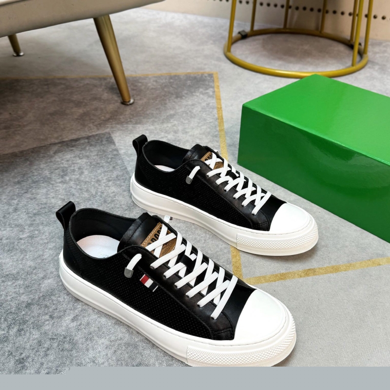 bo*te*ga Ve*ne*ta casual shoes